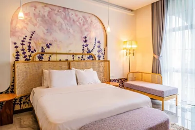 Deluxe Double Room with Bath — Misaki Tan Son Nhat Airport - Vietjet air Terminal 1 & 2 - free parking